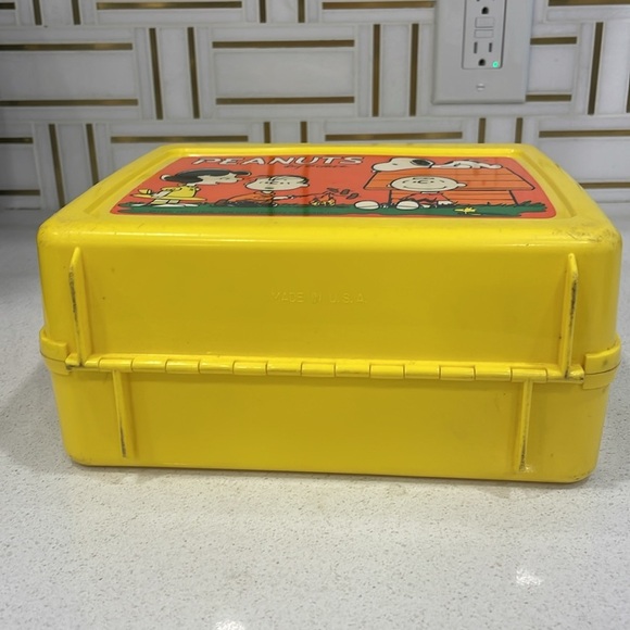 Vintage Peanuts Plastic Lunchbox - Picture 12 of 16